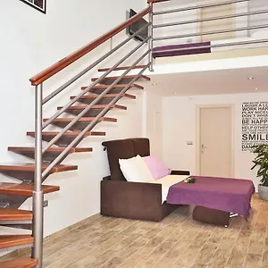 https://luxury-city-apartment.splithotels.org