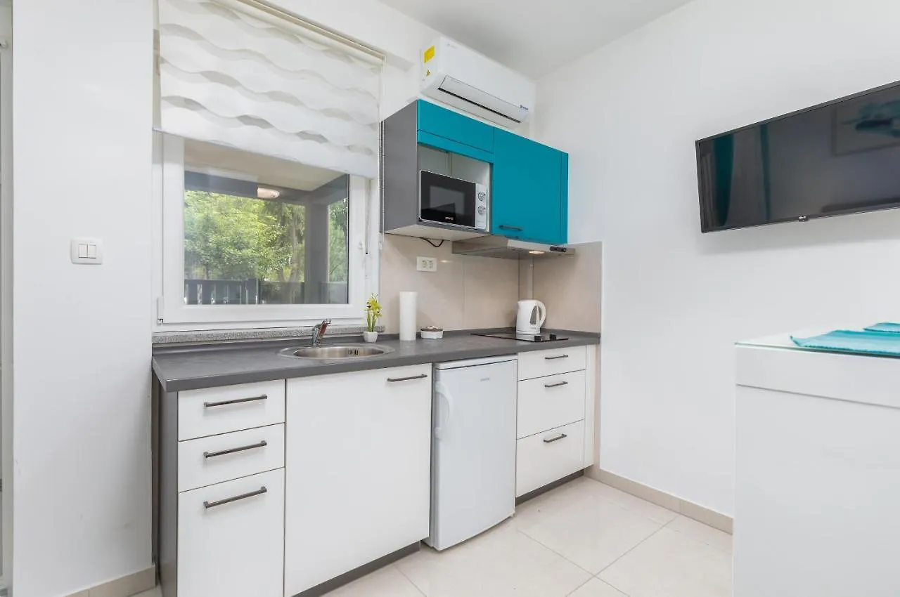 Marine Lux Apartments Pula Croatia