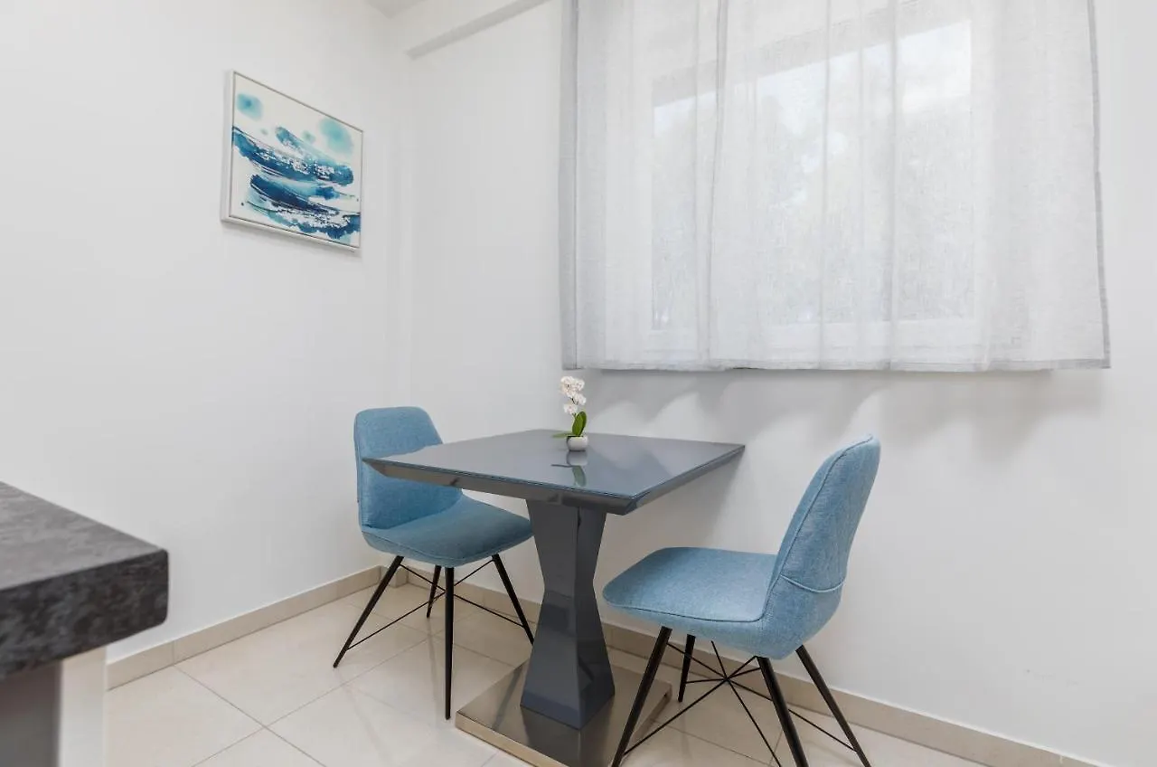 Marine Lux Apartments Pula Croatia