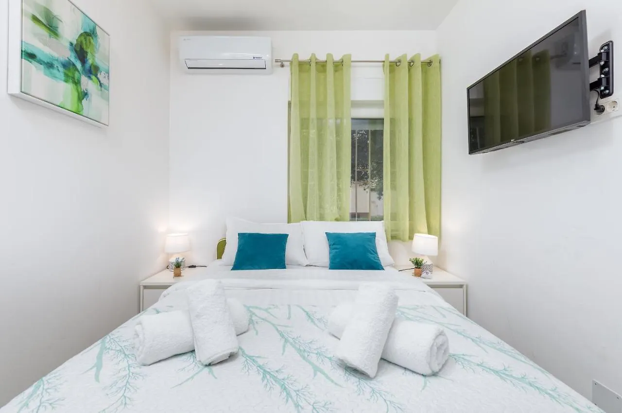 Marine Lux Apartments Pula 0*,