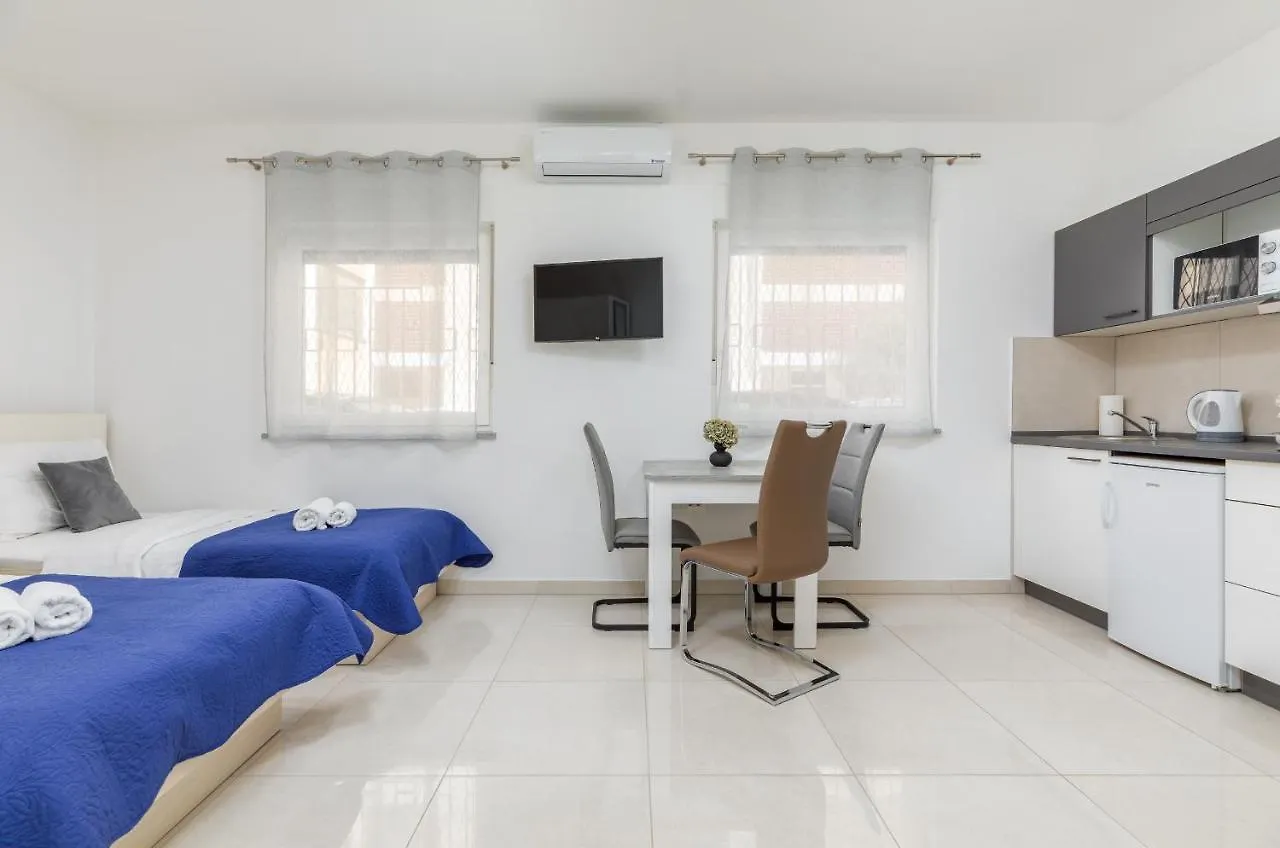 Marine Lux Apartments Pula