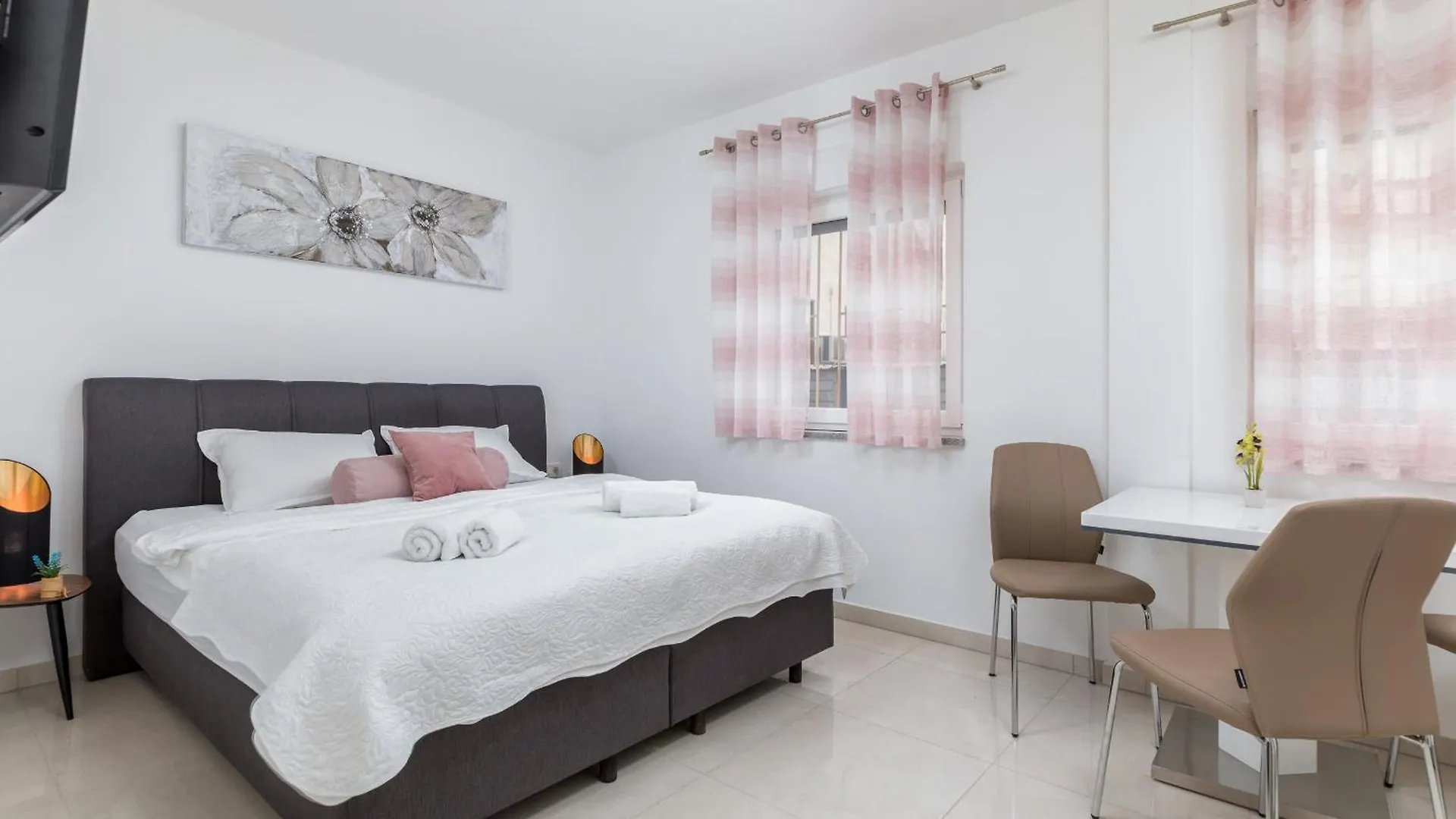 Marine Lux Apartments Pula Croatia