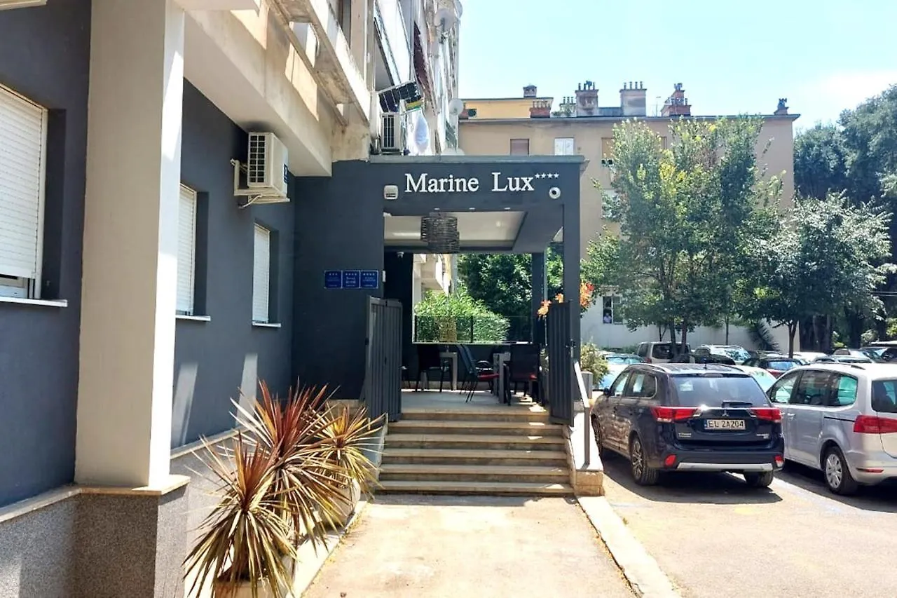 Marine Lux Apartments Pula 0*,