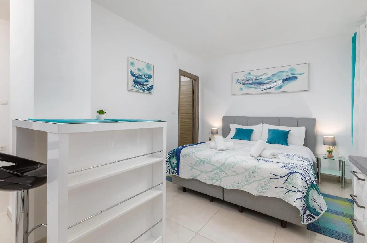 Marine Lux Apartments Pula