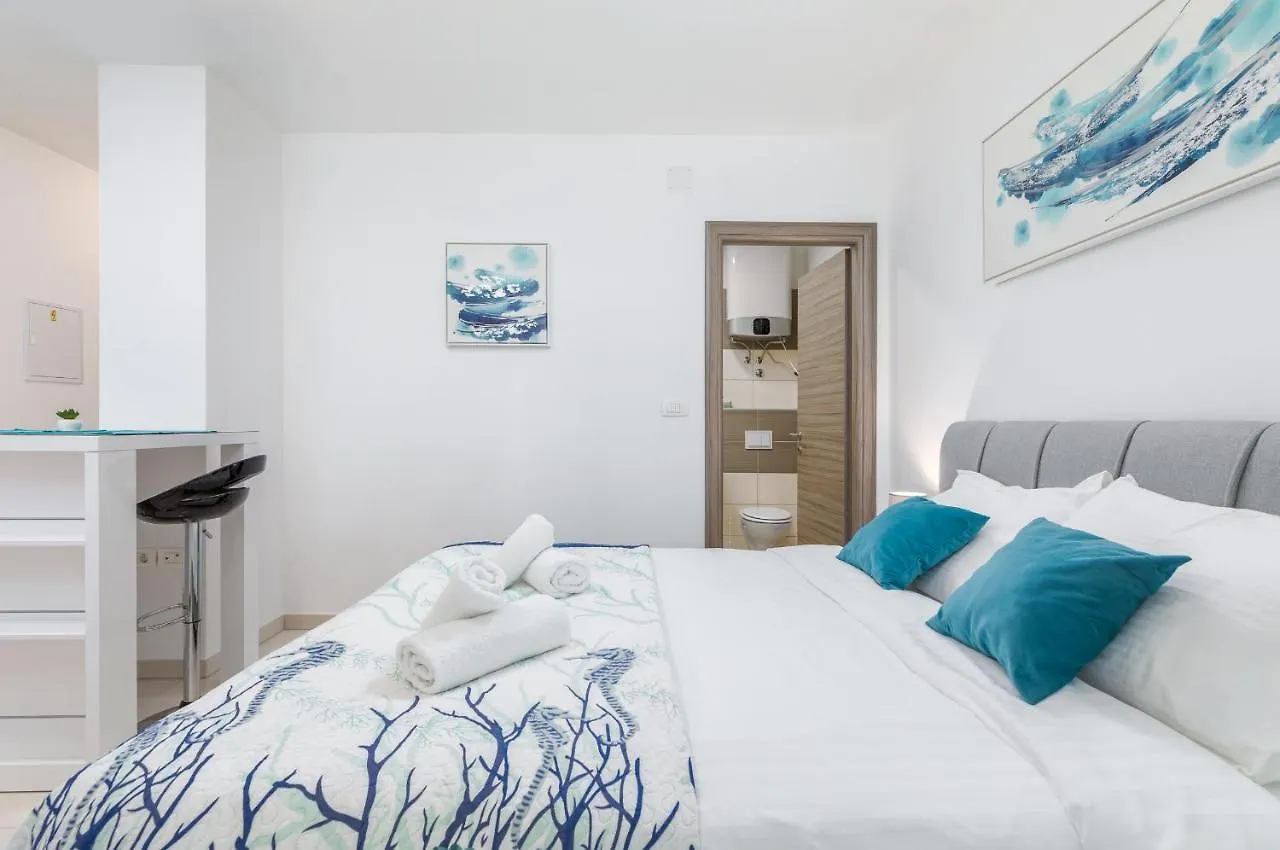 Marine Lux Apartments Pula Croatia