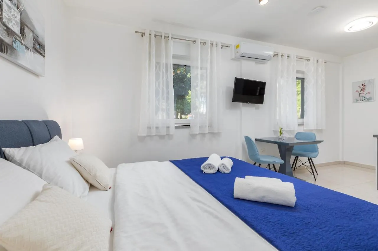 Marine Lux Apartments Pula